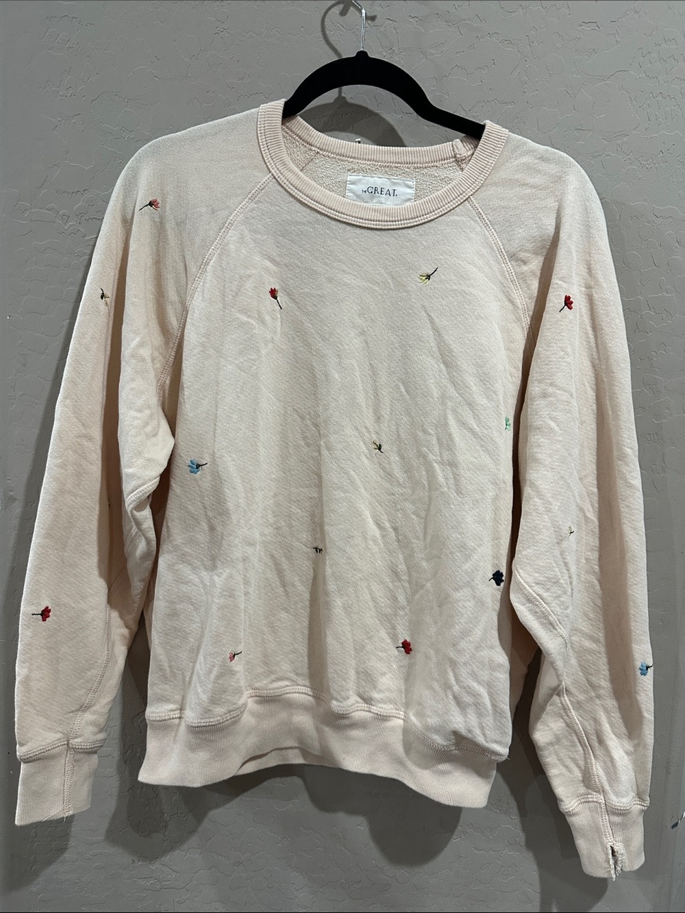THE GREAT. Cream Crewneck Sweatshirt with Multicolor Embroidery